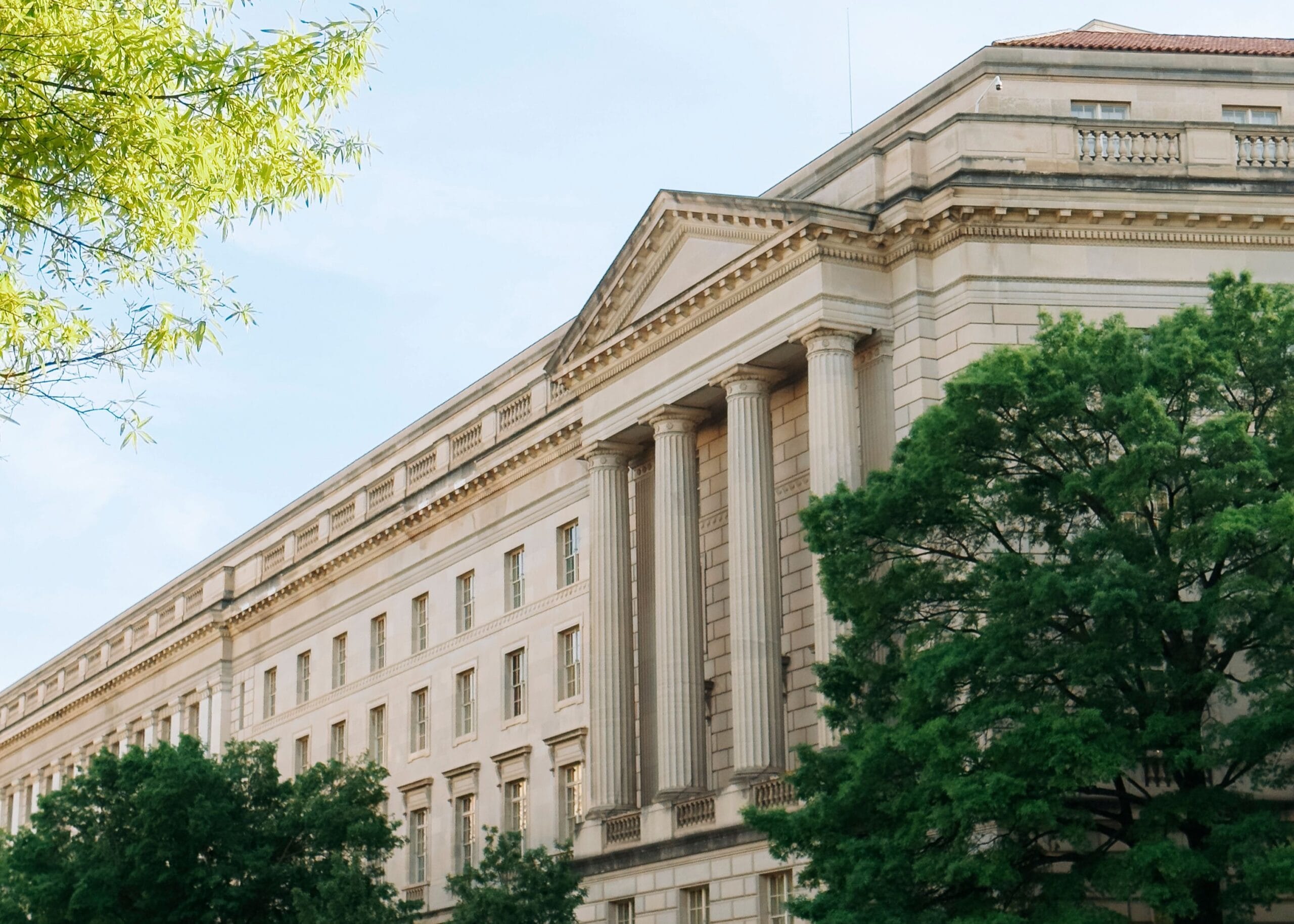 CSIS Paid Internships for Students and Recent Graduates