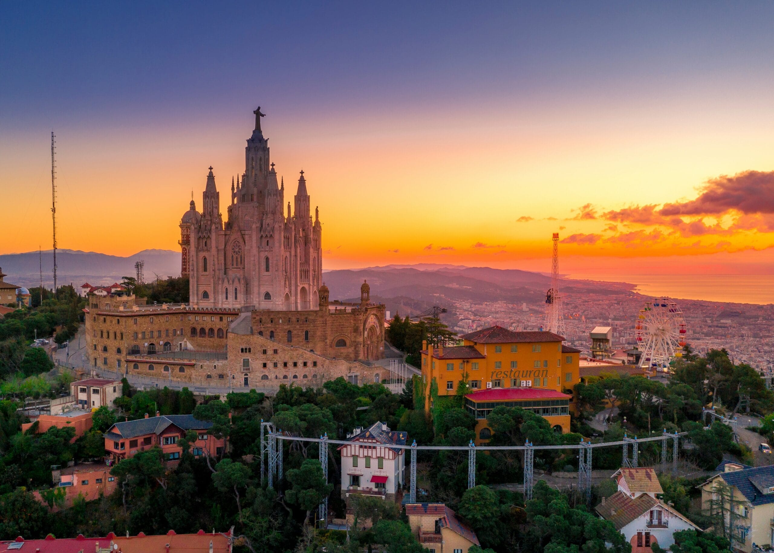 CRG Undergraduate and Master’s Fellowships 2026/2027 in Spain (€700 Monthly Stipend)